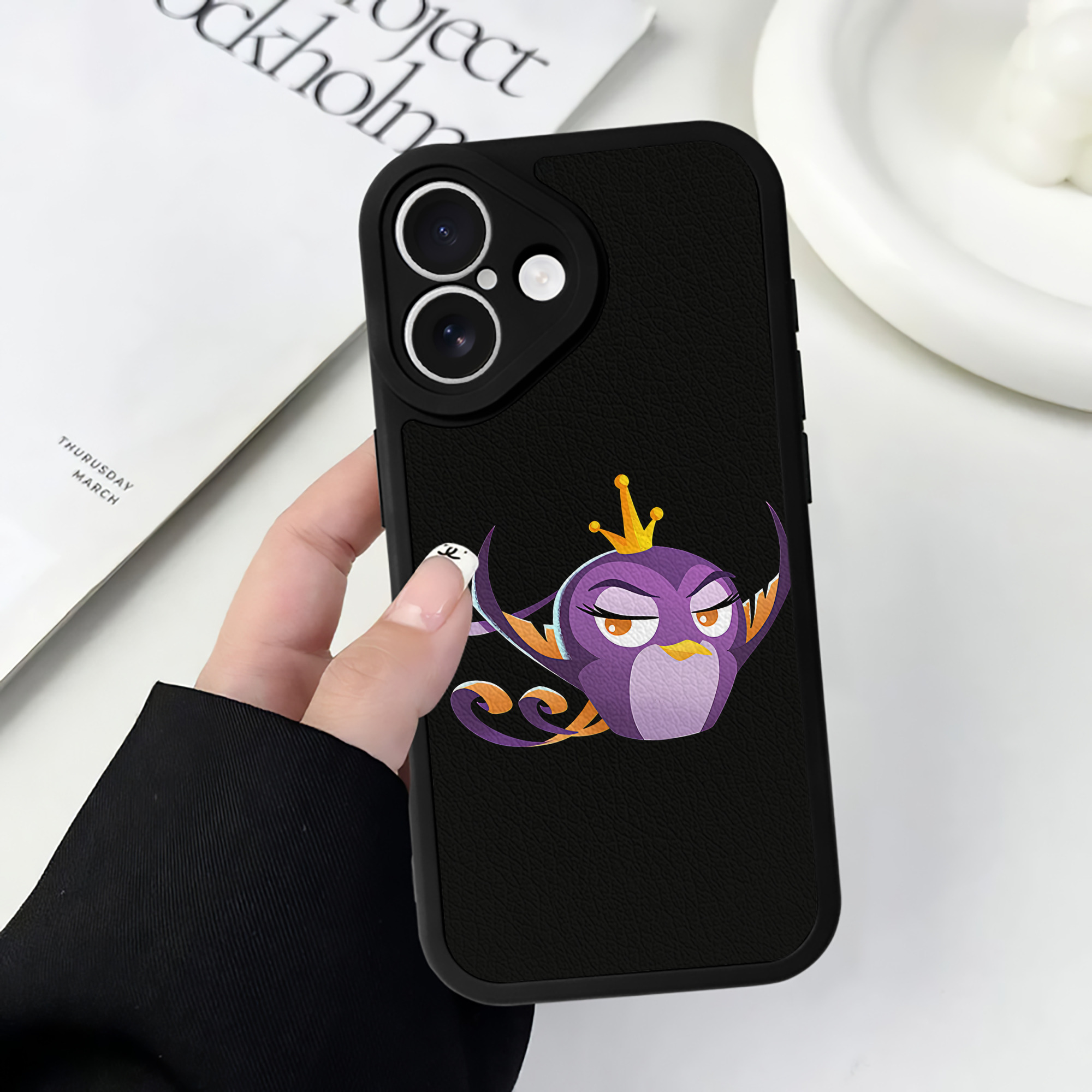（画像用） Angry Birds アングリーバード 【iPhone 16シリーズ対応】シリコンスマホケース（レザー調） 材質：シリコン